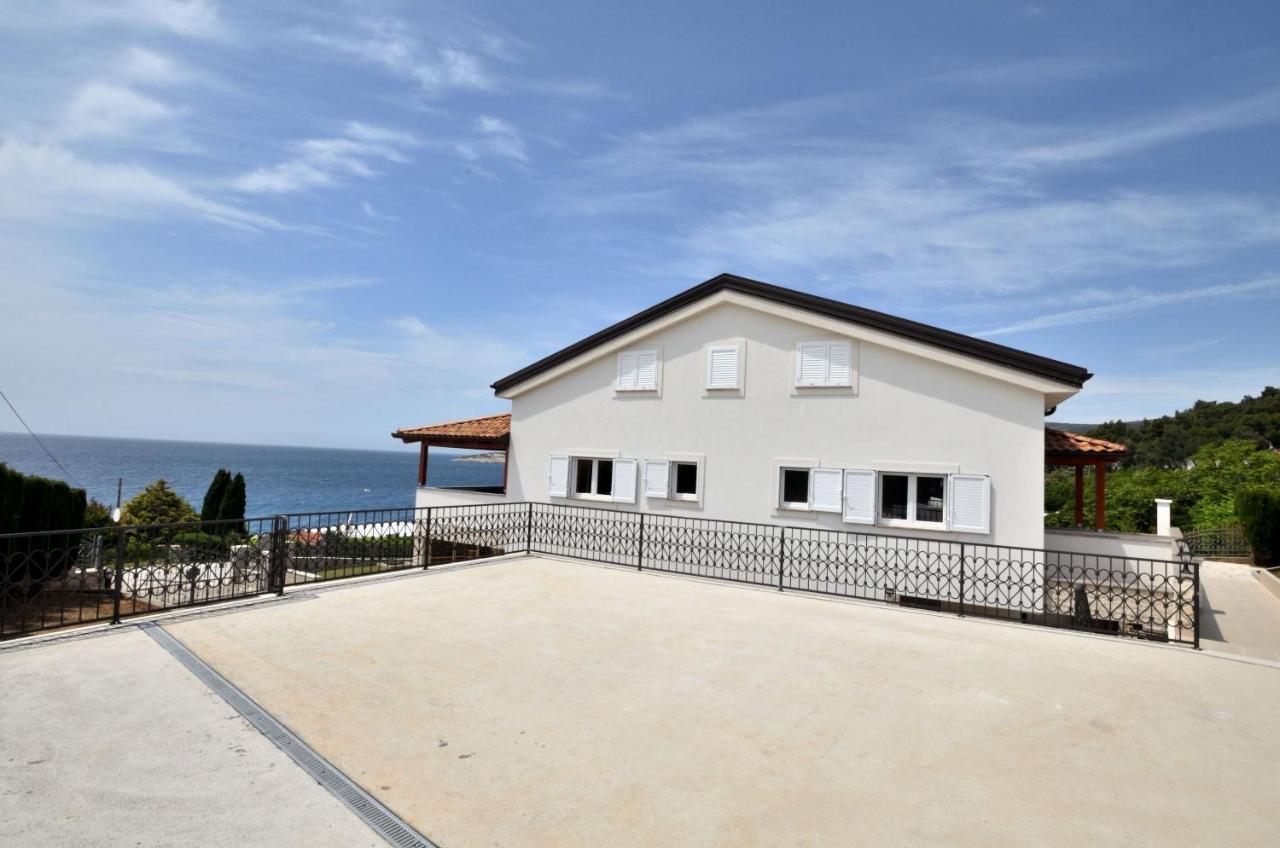 Apartments Villa Sofia Martinšćica Esterno foto