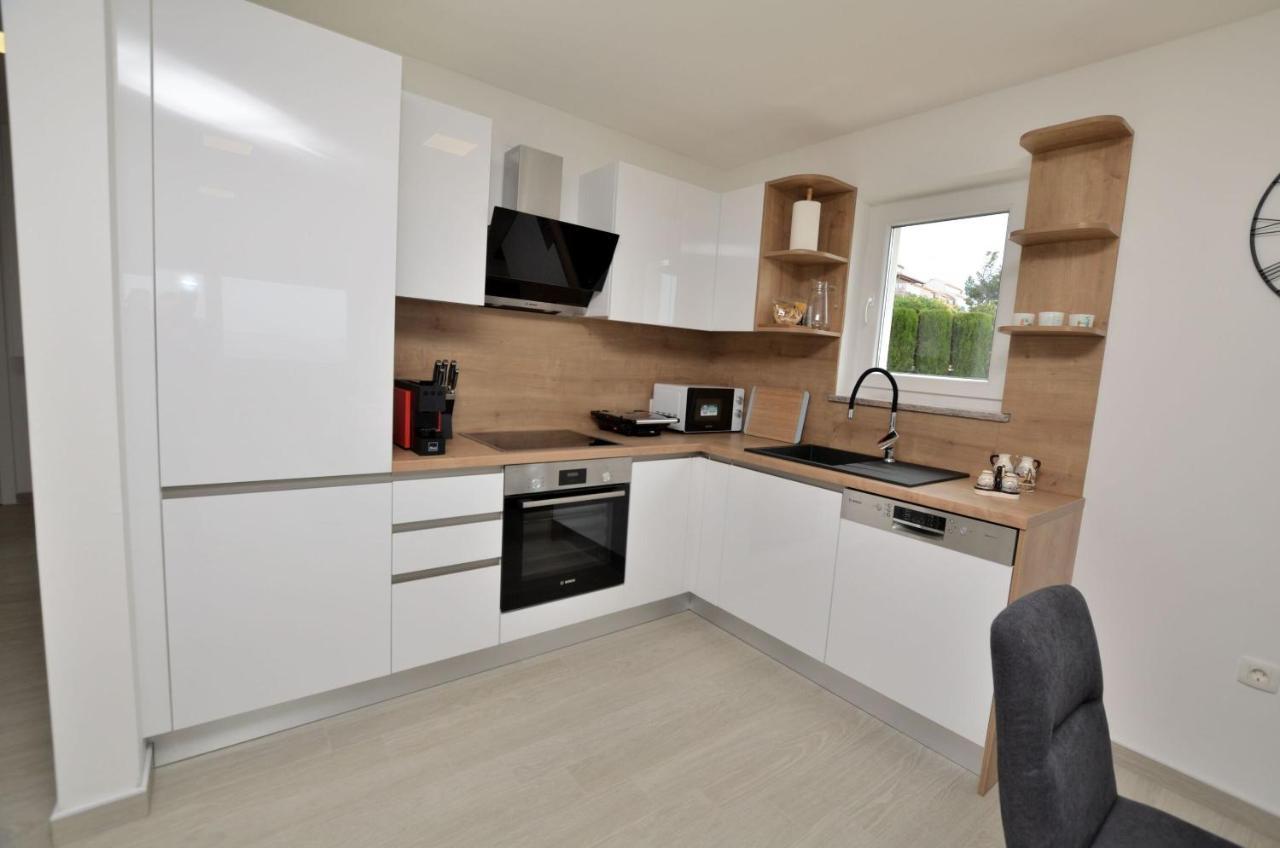 Apartments Villa Sofia Martinšćica Esterno foto