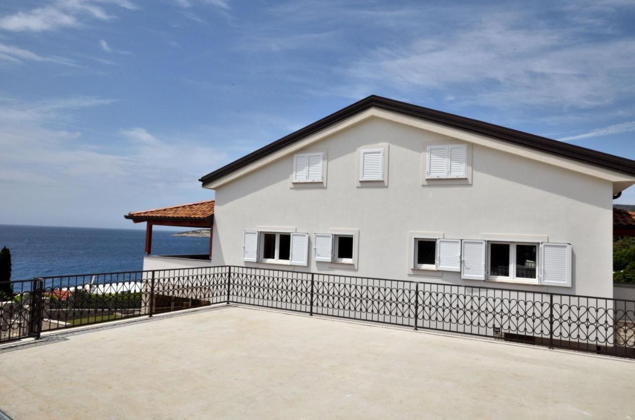 Apartments Villa Sofia Martinšćica Esterno foto