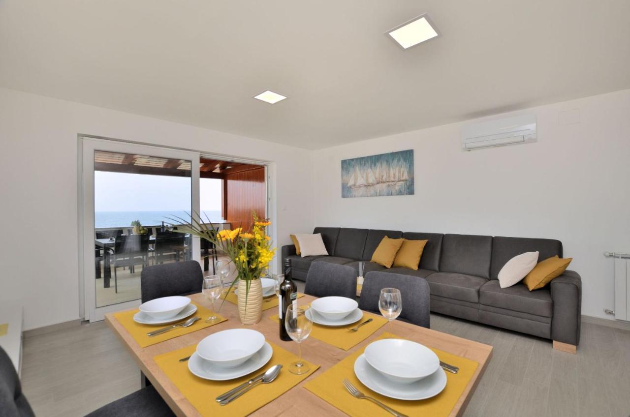 Apartments Villa Sofia Martinšćica Esterno foto