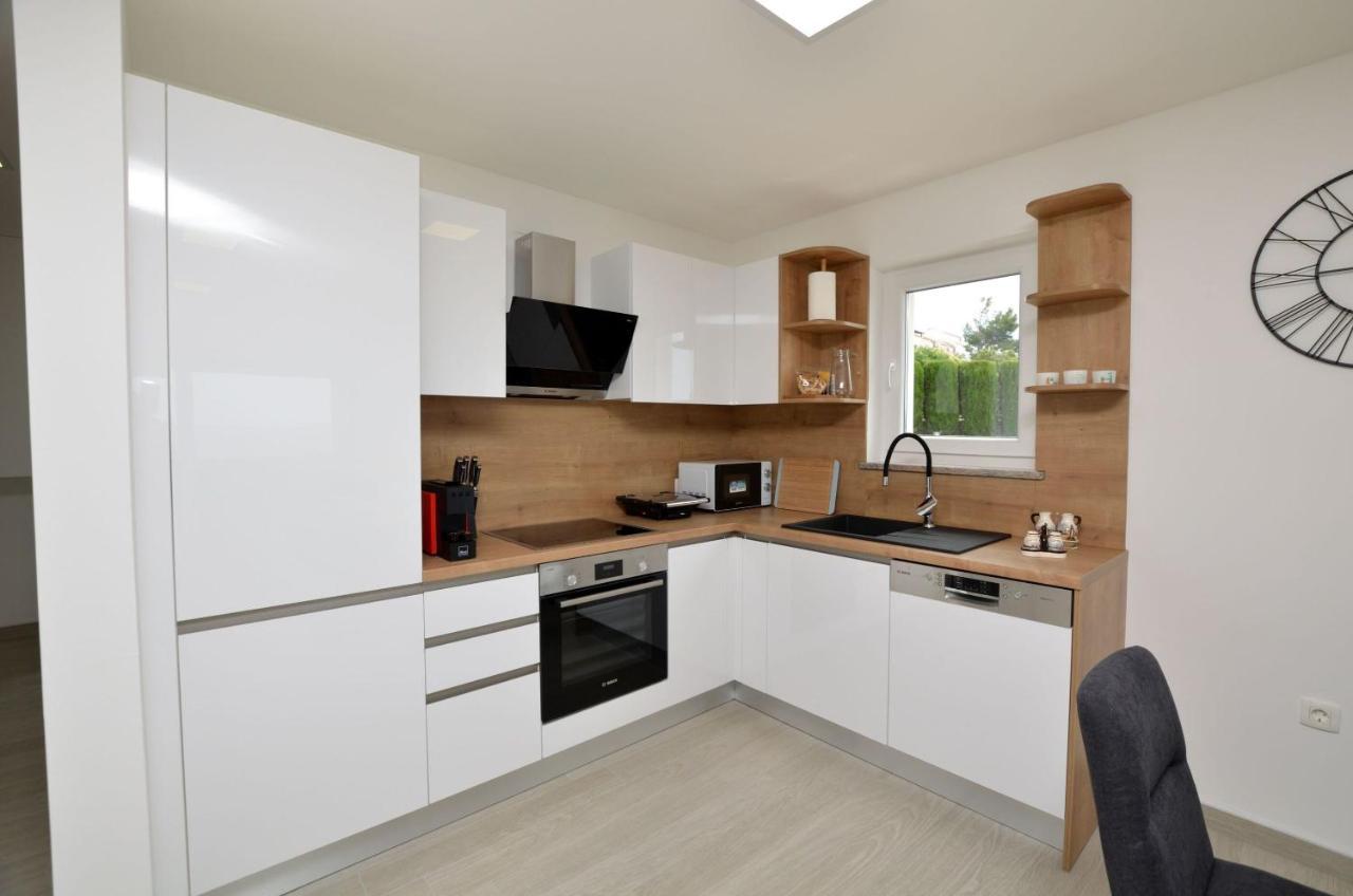 Apartments Villa Sofia Martinšćica Esterno foto