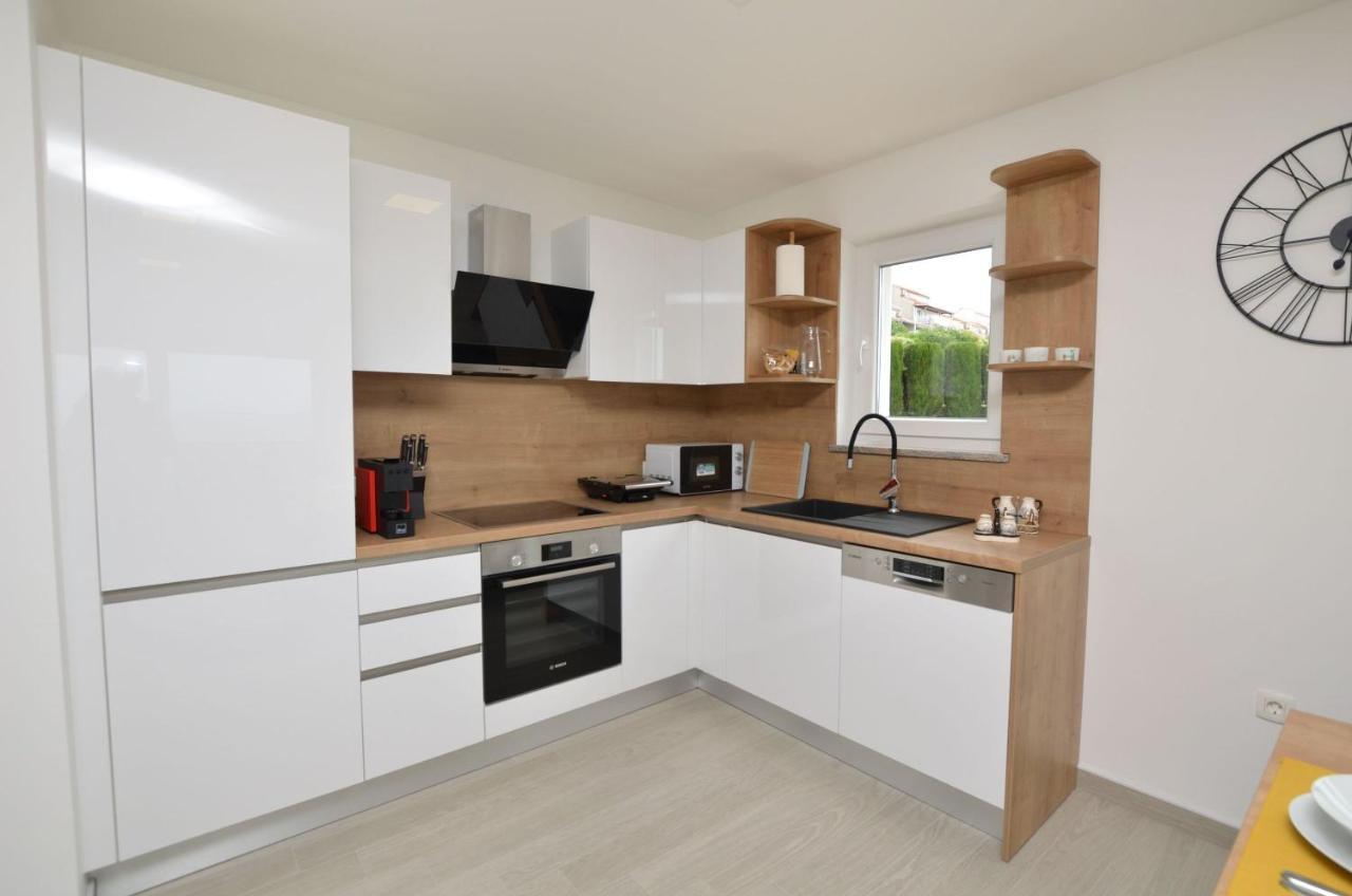 Apartments Villa Sofia Martinšćica Esterno foto