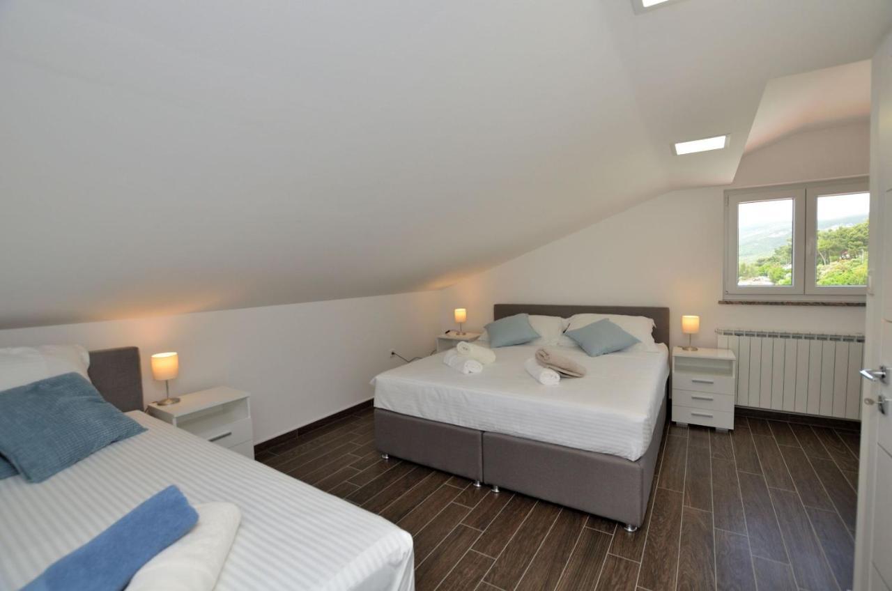 Apartments Villa Sofia Martinšćica Esterno foto