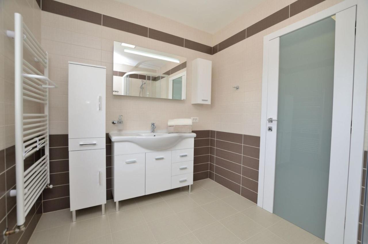 Apartments Villa Sofia Martinšćica Esterno foto