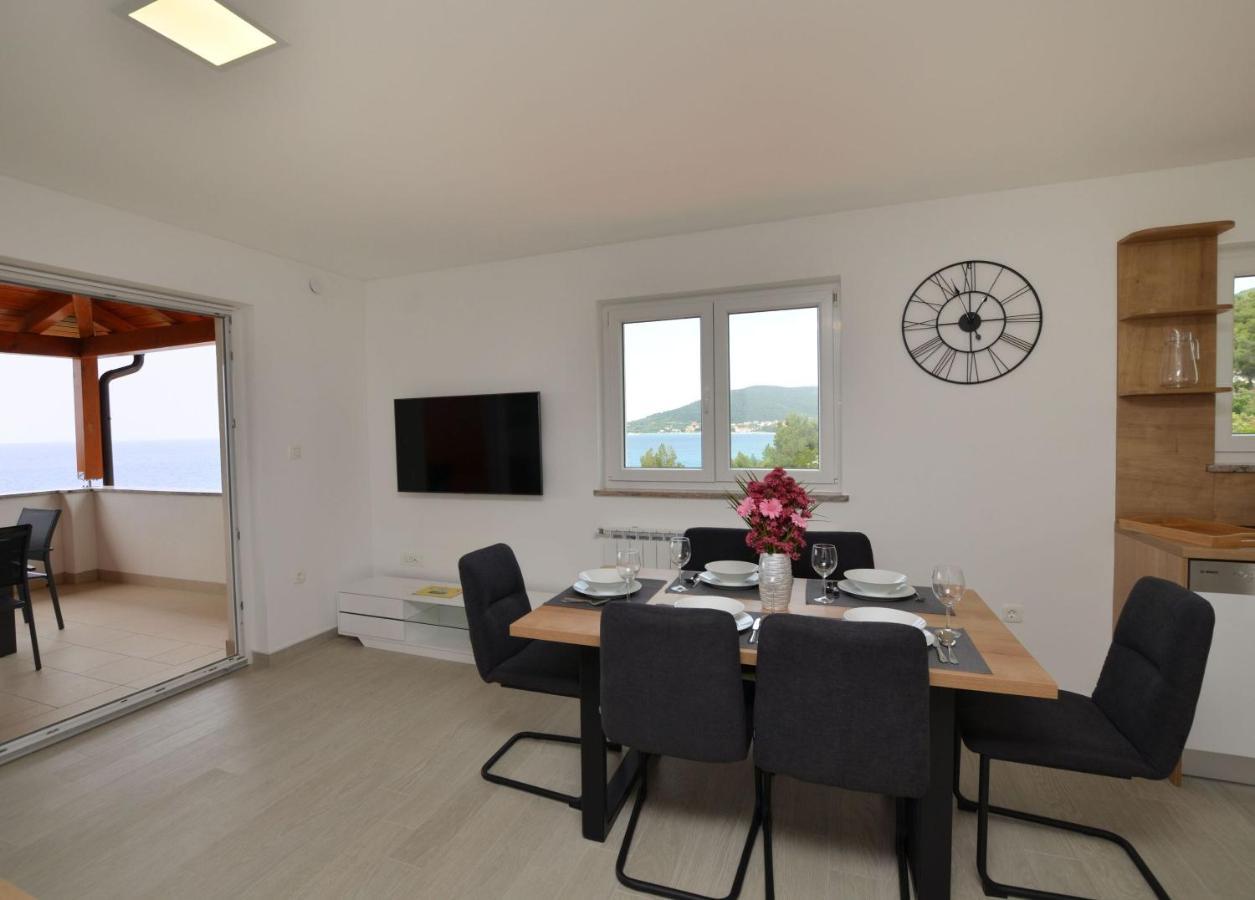 Apartments Villa Sofia Martinšćica Esterno foto